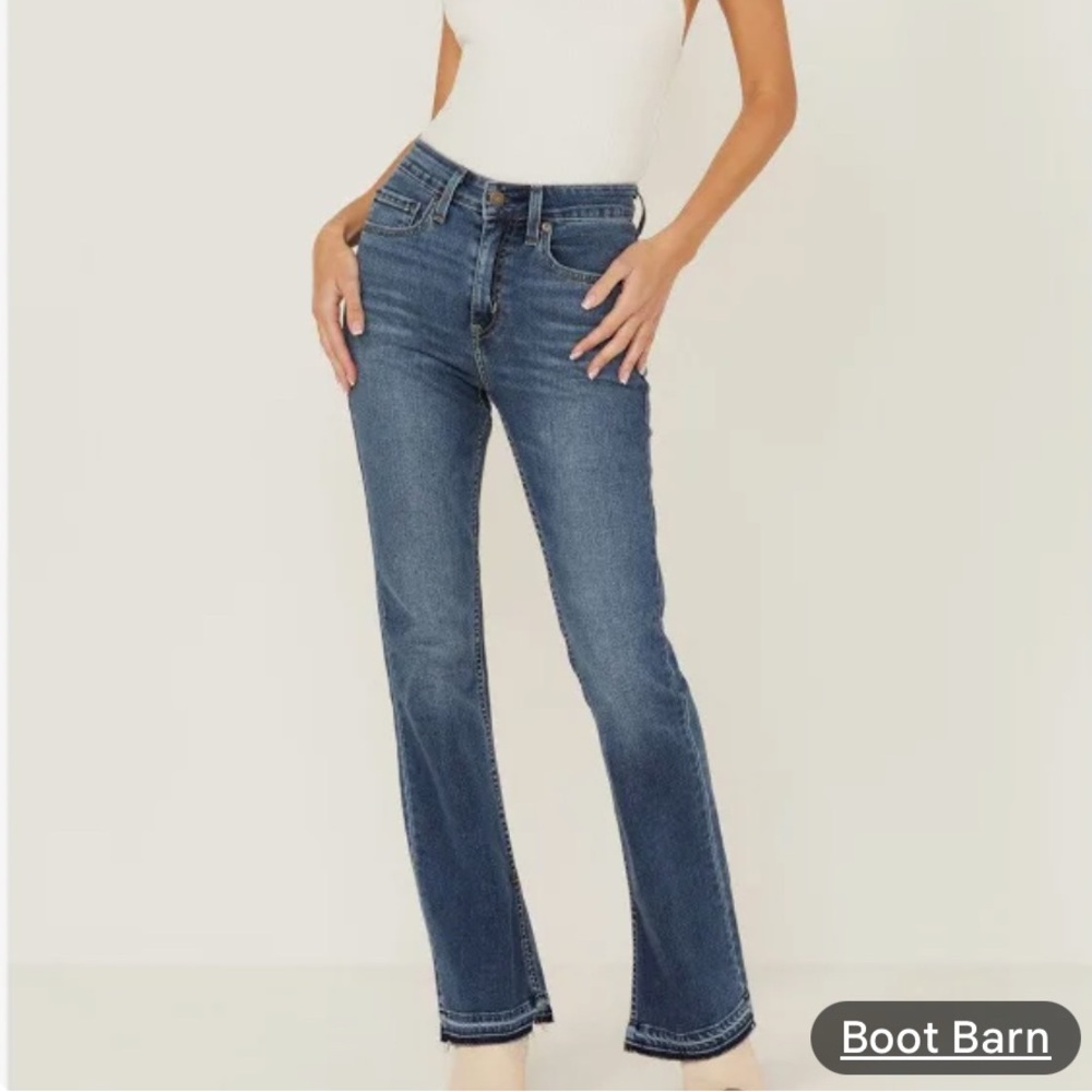 Womens Levi Jeans - 725 Boot Cut
